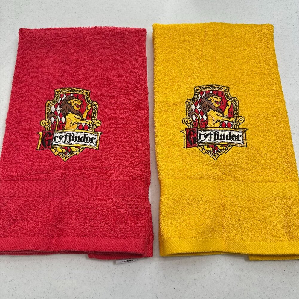 Harry Potter Towels Embroidered Gryffindor Hand Towel Set Hogwarts Wizard Witch